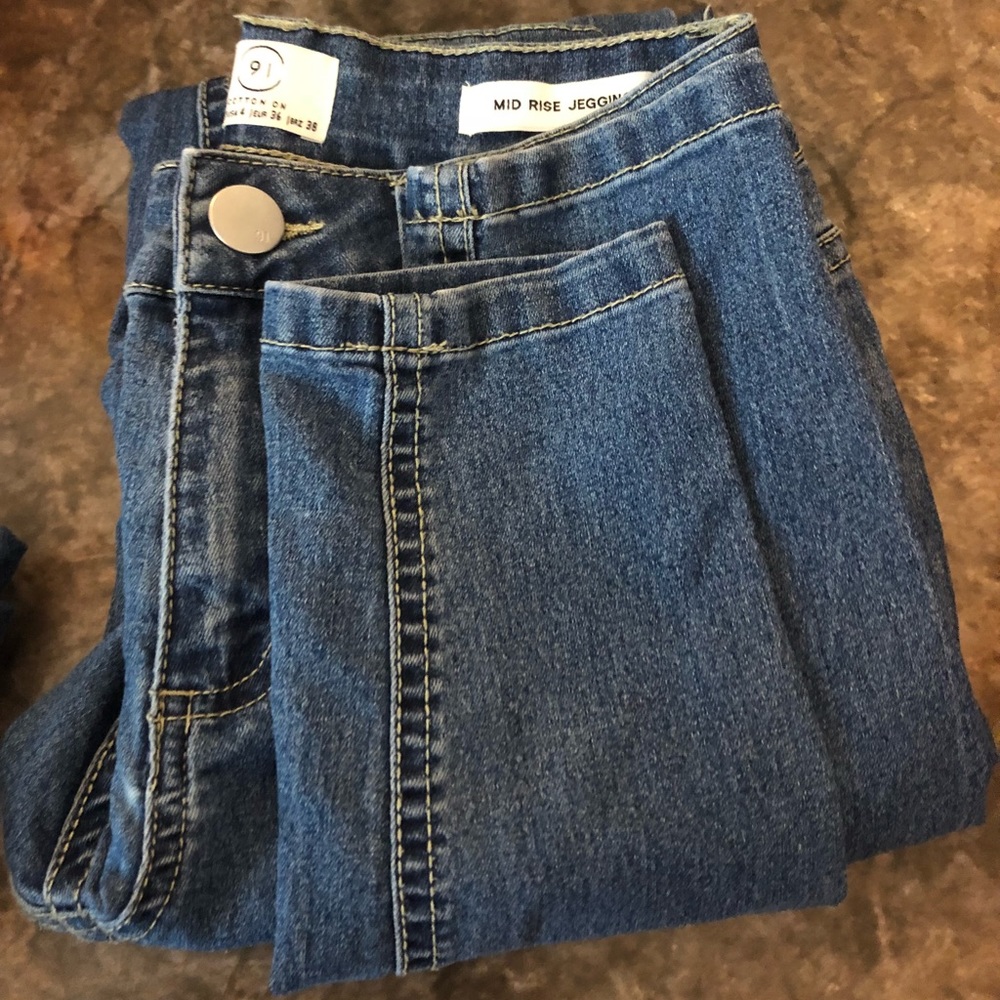 Jeans